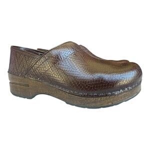 Dansko Professional Clog Woven Brown Leather Women size 37 US 6.5-7